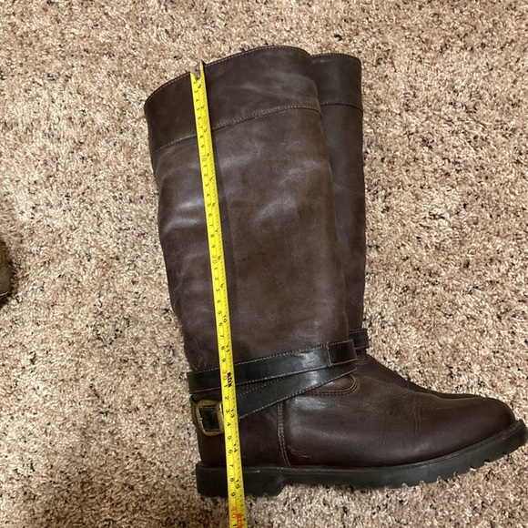 La Canadienne size 8 B brown leather boots. Made in Canada - Picture 10 of 10